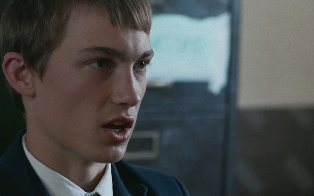 Griekwastad – ŉ Onrusbarende reis deur ‘n doolhof van tergende vrae