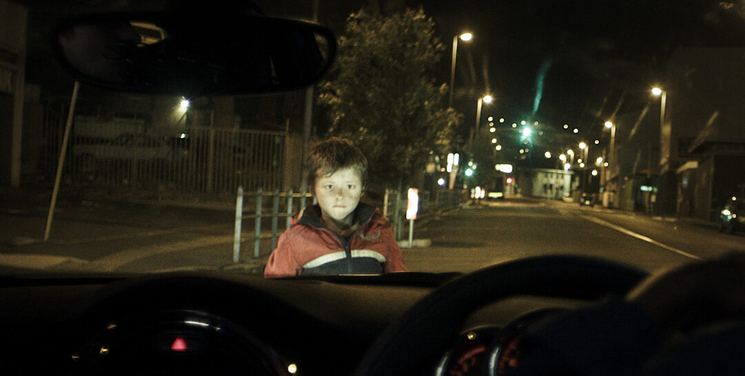 Stam – Hiérdie boom se wortels skiet diep